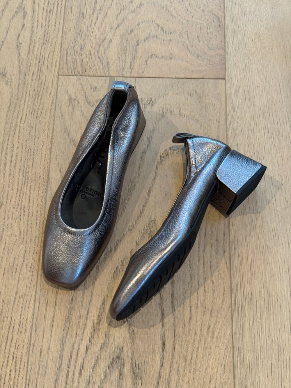Vionic Low Block Heel